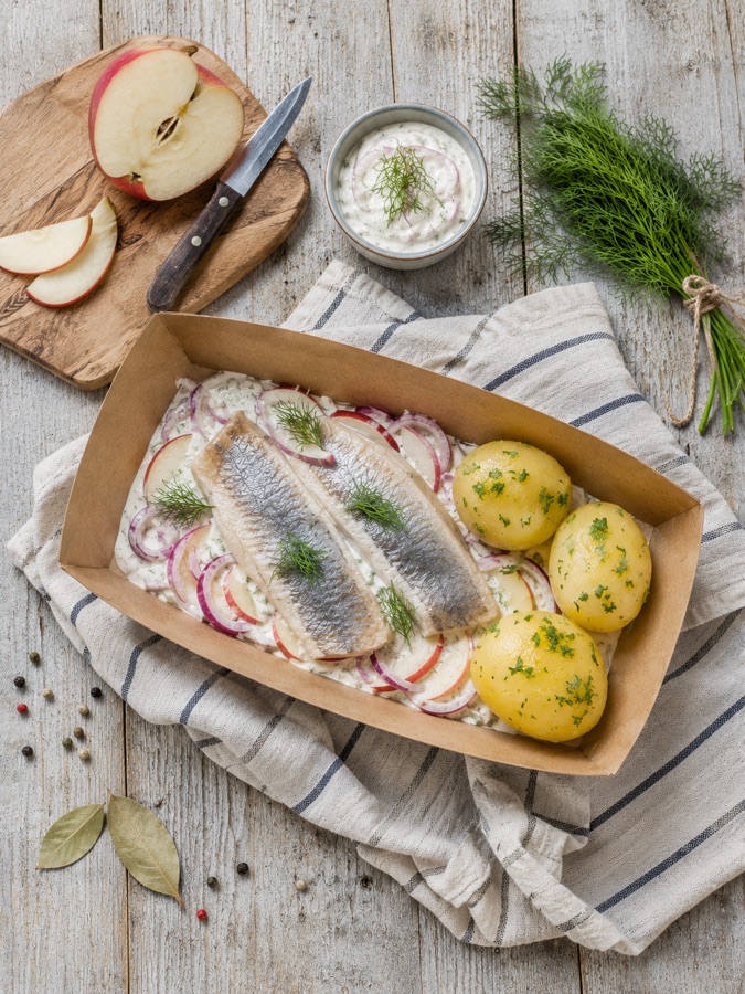 Matjes mit Apfel-Sahne-Sauce